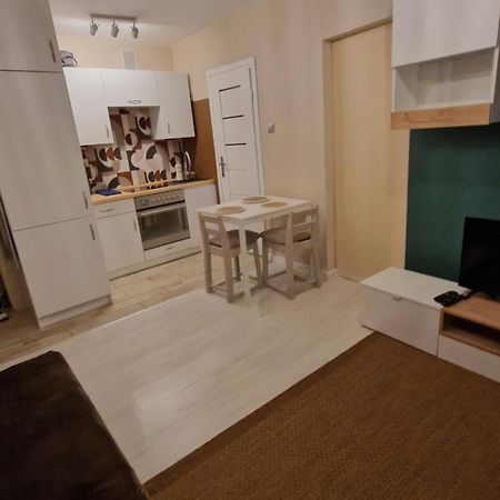 Apartament Poselska Λέγκνικα Εξωτερικό φωτογραφία