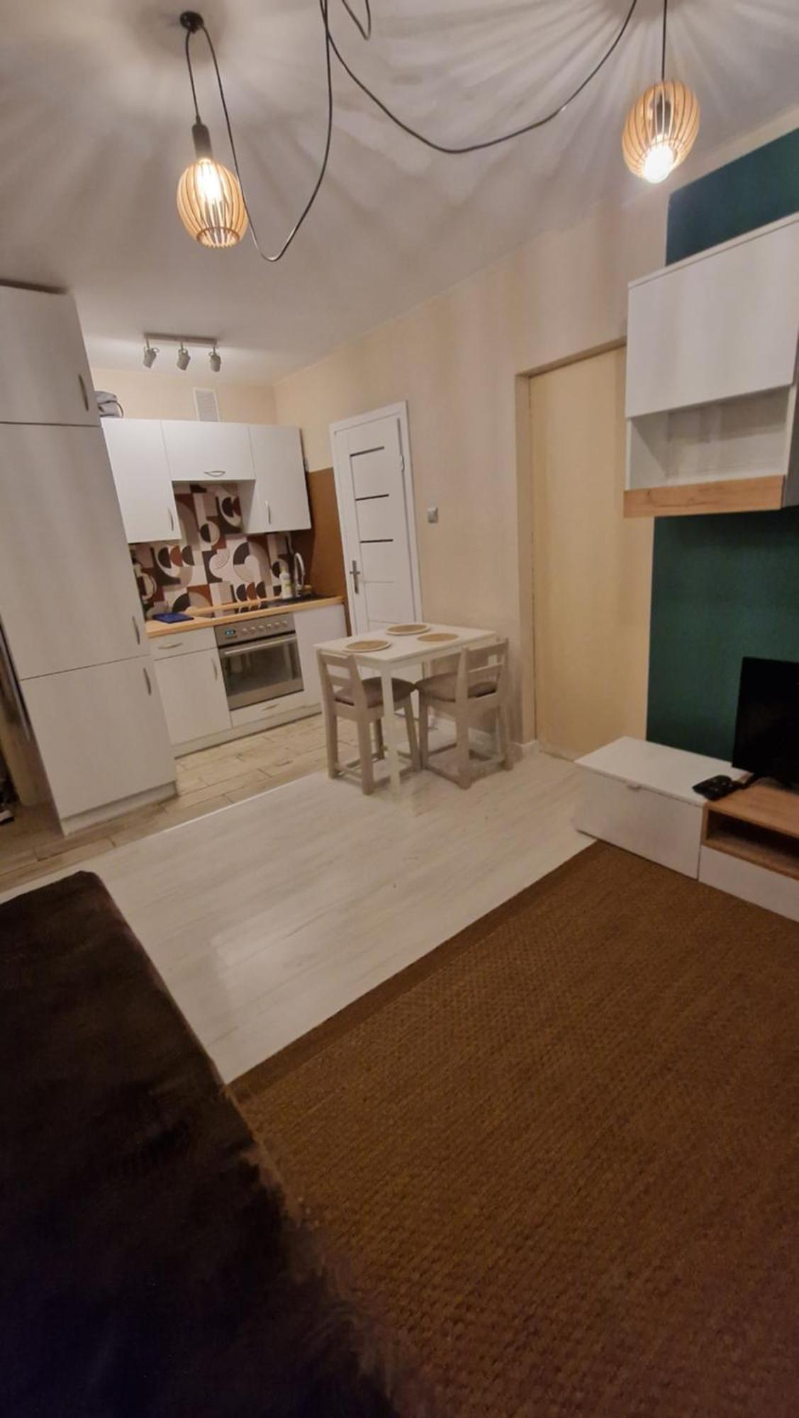 Apartament Poselska Λέγκνικα Εξωτερικό φωτογραφία